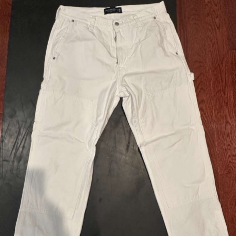 Abercrombie & Fitch Men's loose fit jean